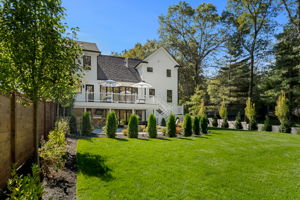 18 Overlook Dr, Bedford, MA 01730, USA Photo 5