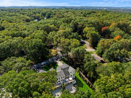 18 Overlook Dr, Bedford, MA 01730, USA Photo 15