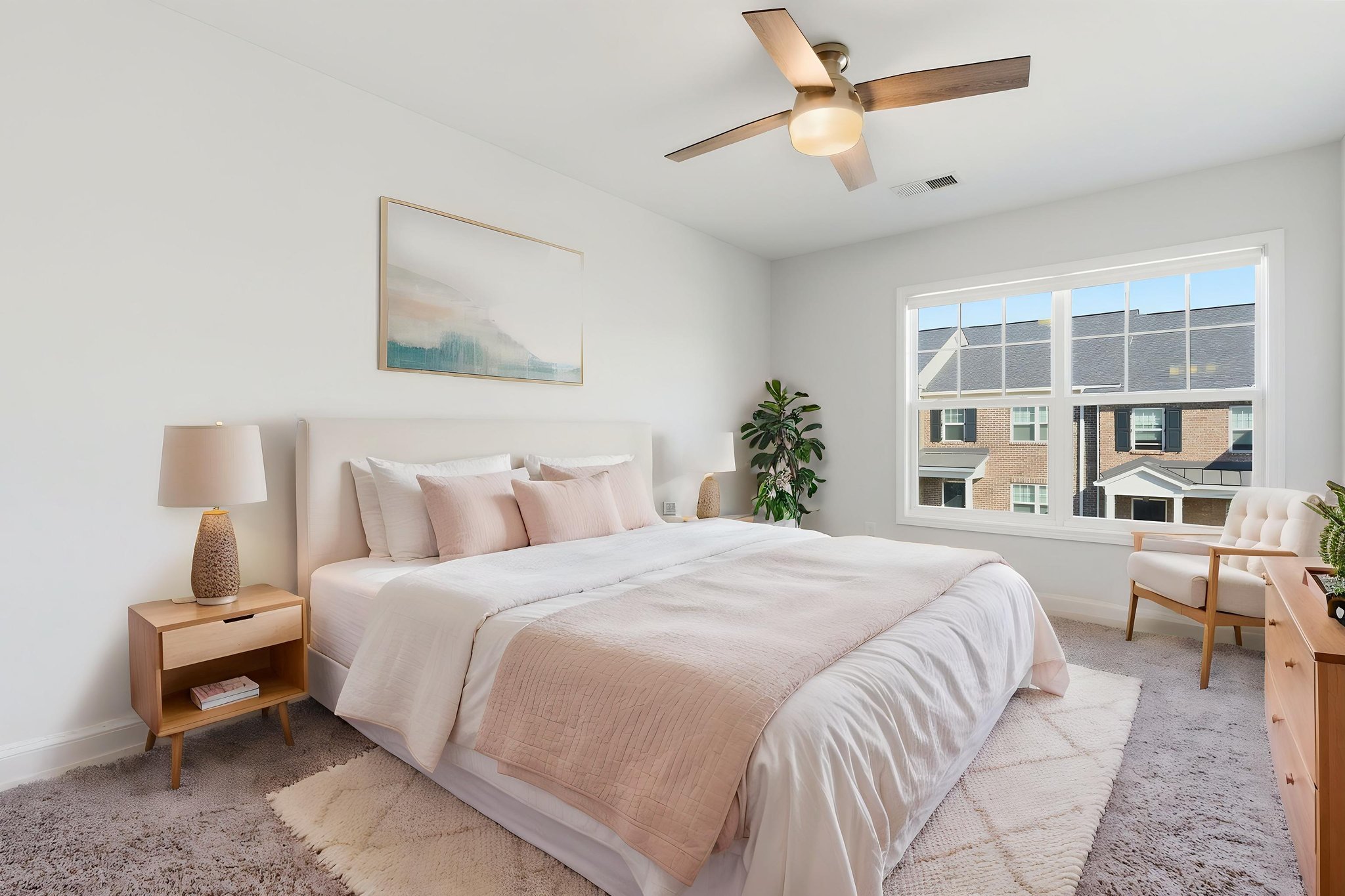 DSC08642 virtually staged.jpeg