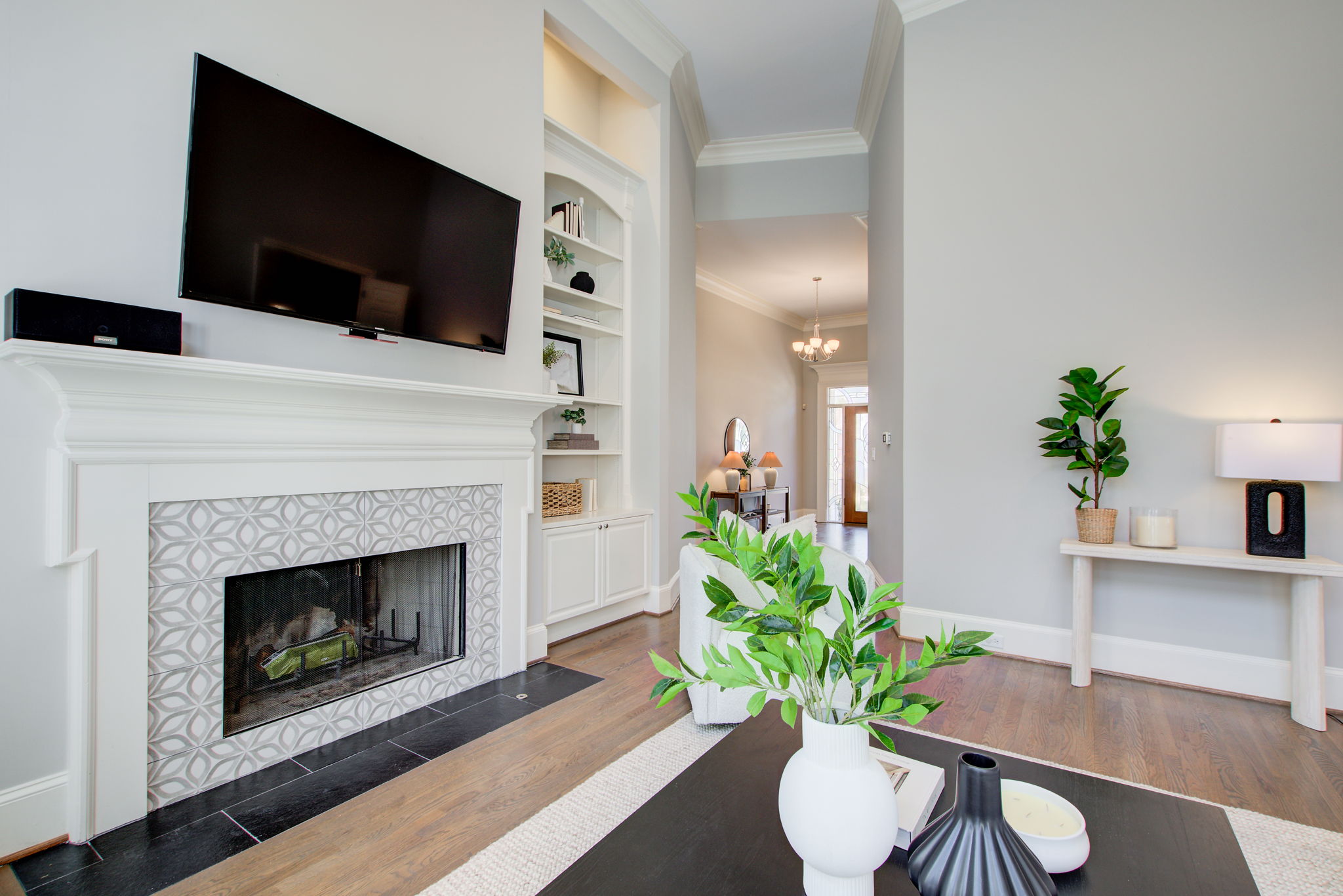 18 Living Room C Fireplace Detail w Foyer