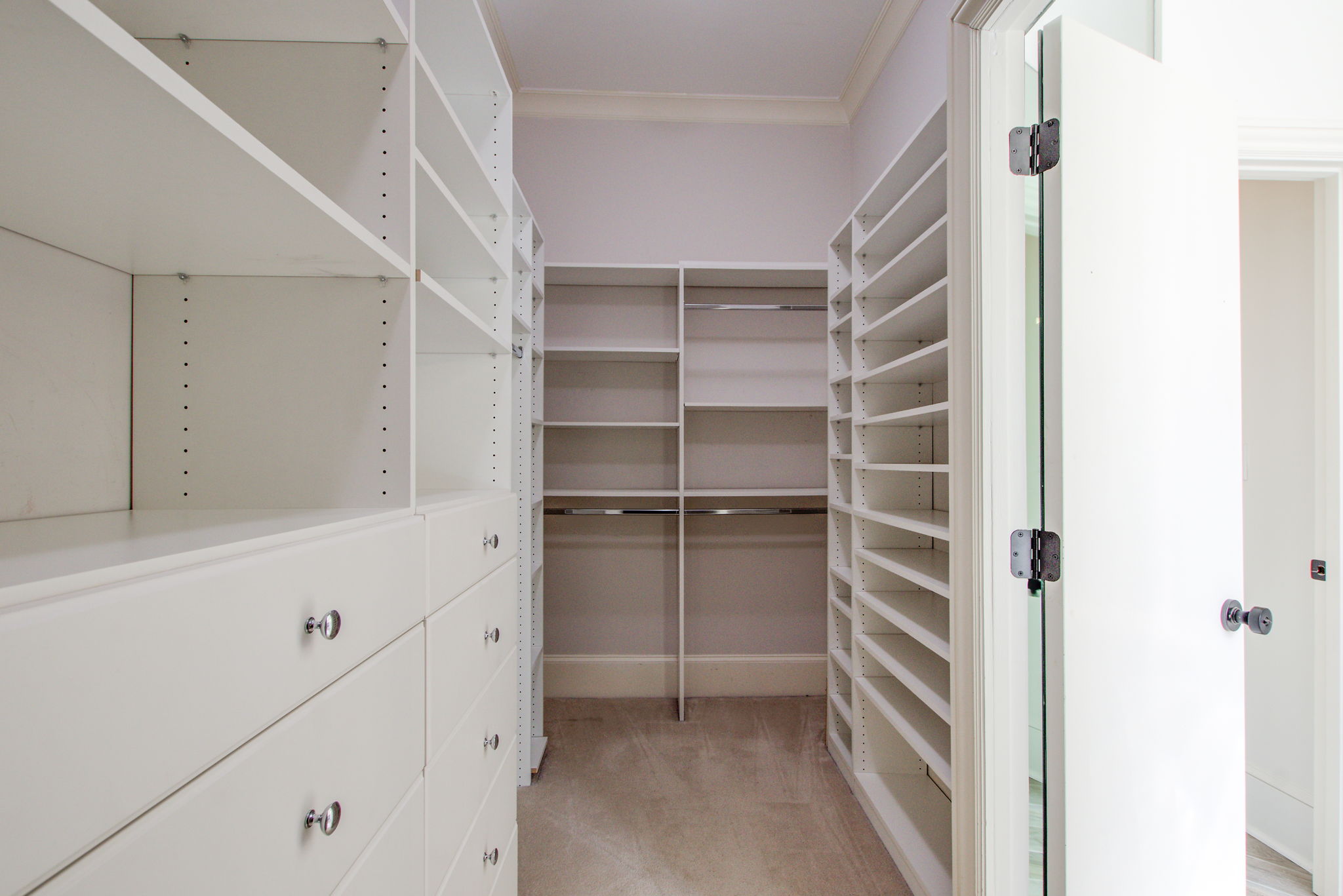 23 Main BR Walk In Closet