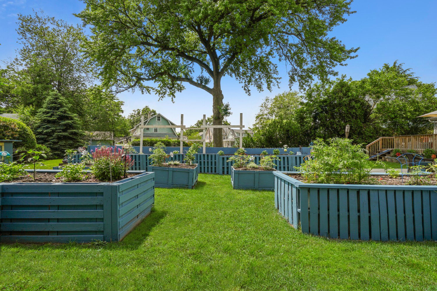 18 Phelps Ave Bergenfield NJ