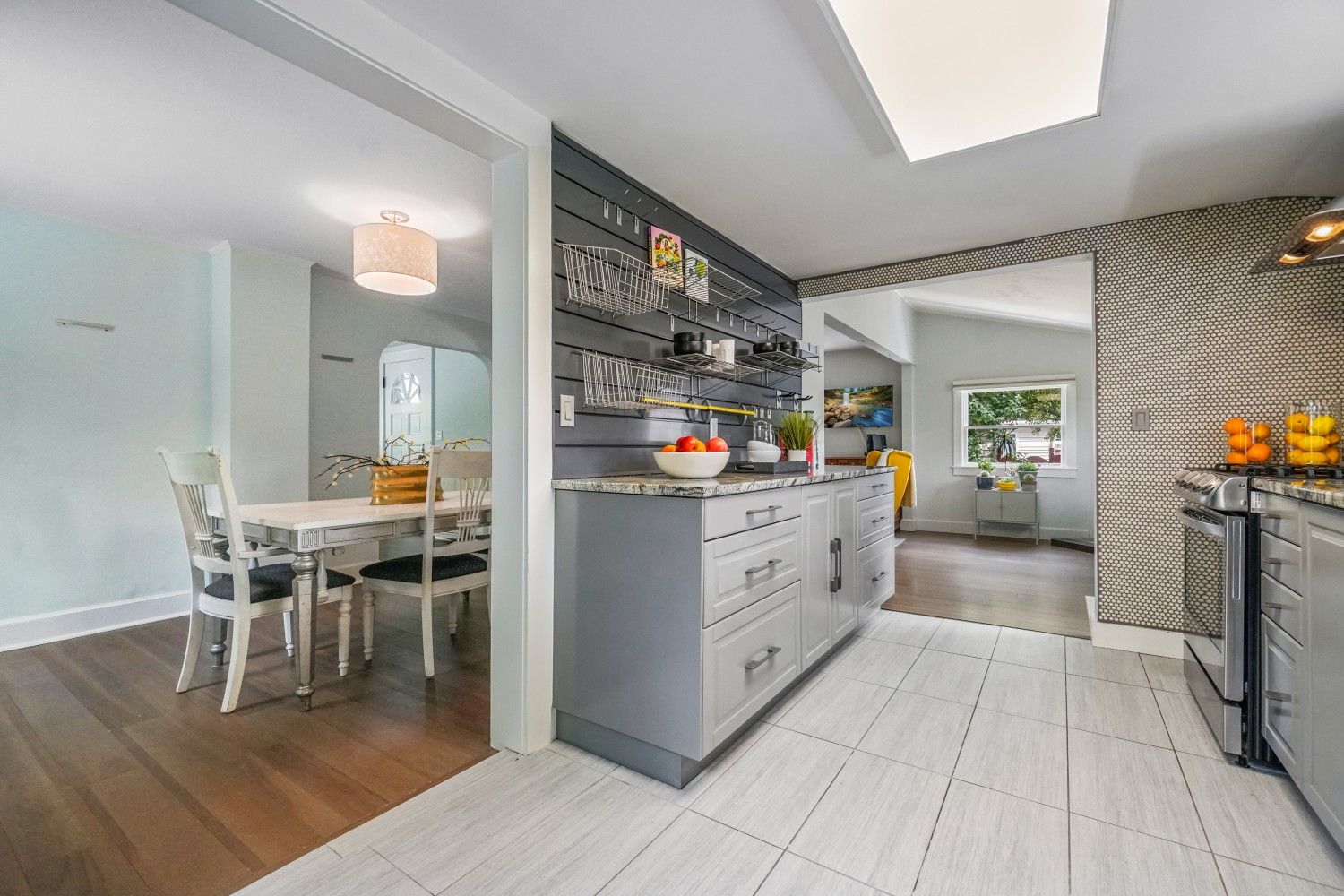 18 Phelps Ave Bergenfield NJ