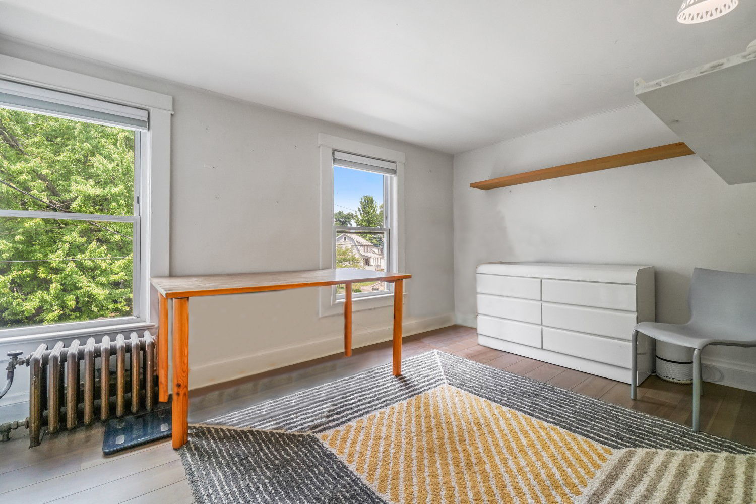 18 Phelps Ave Bergenfield NJ