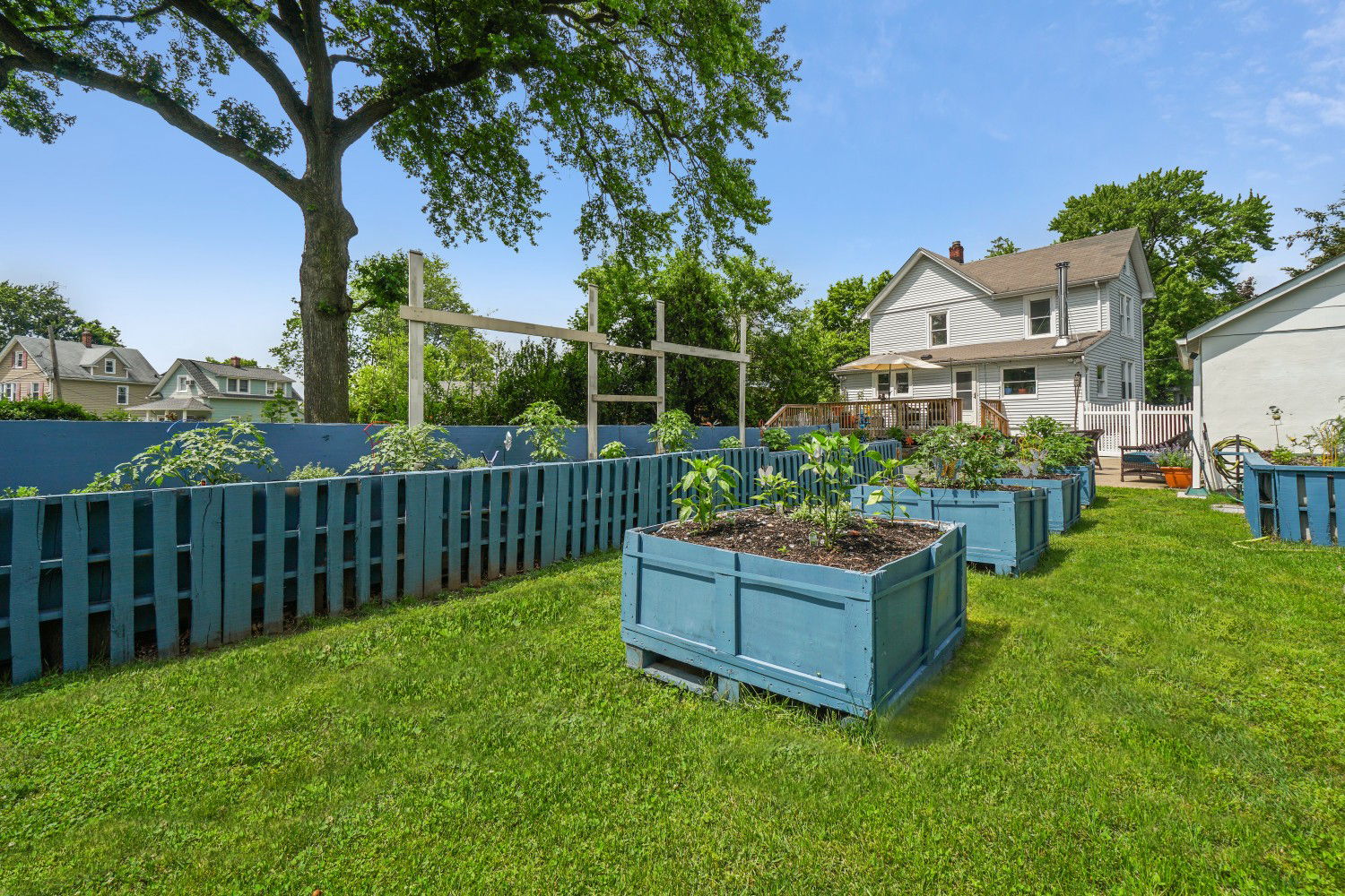 18 Phelps Ave Bergenfield NJ