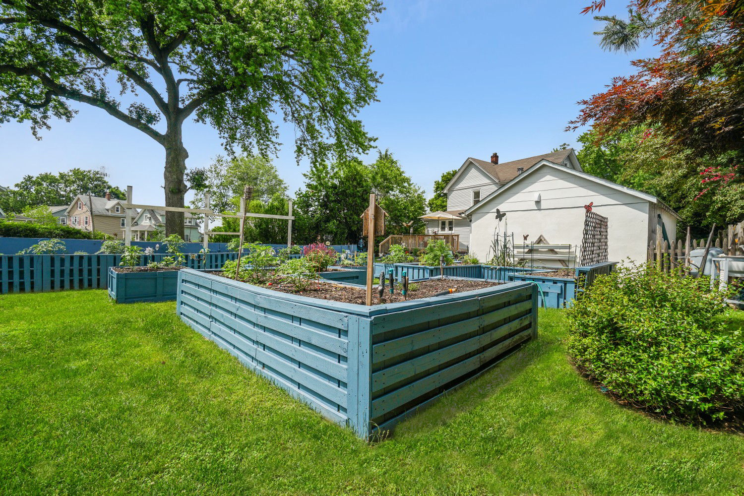 18 Phelps Ave Bergenfield NJ