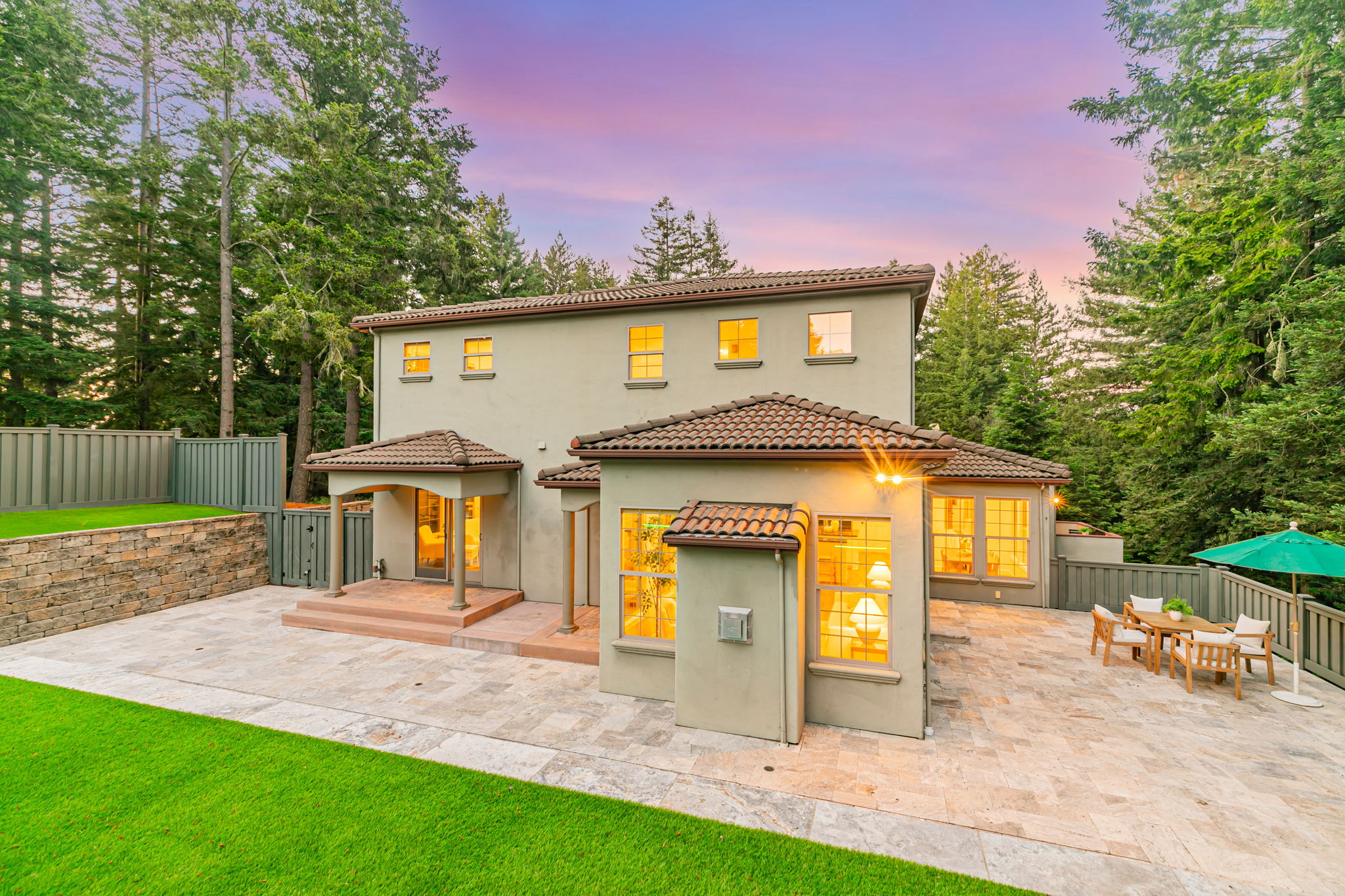023_TWILIGHT_ 18 Ridgecrest Ln