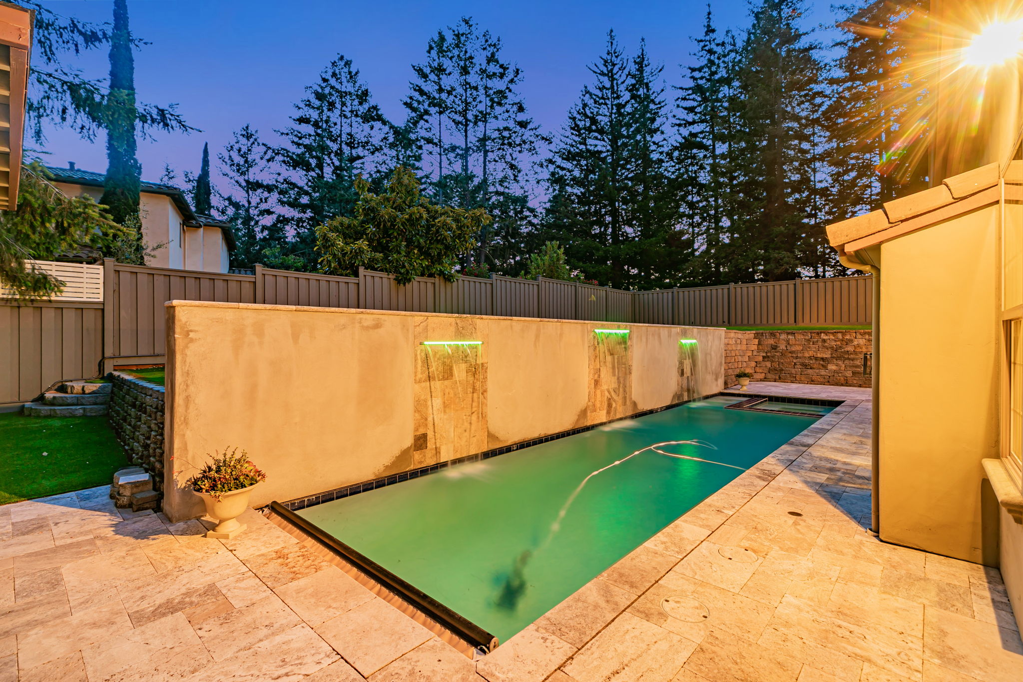 047_TWILIGHT_ 18 Ridgecrest Ln