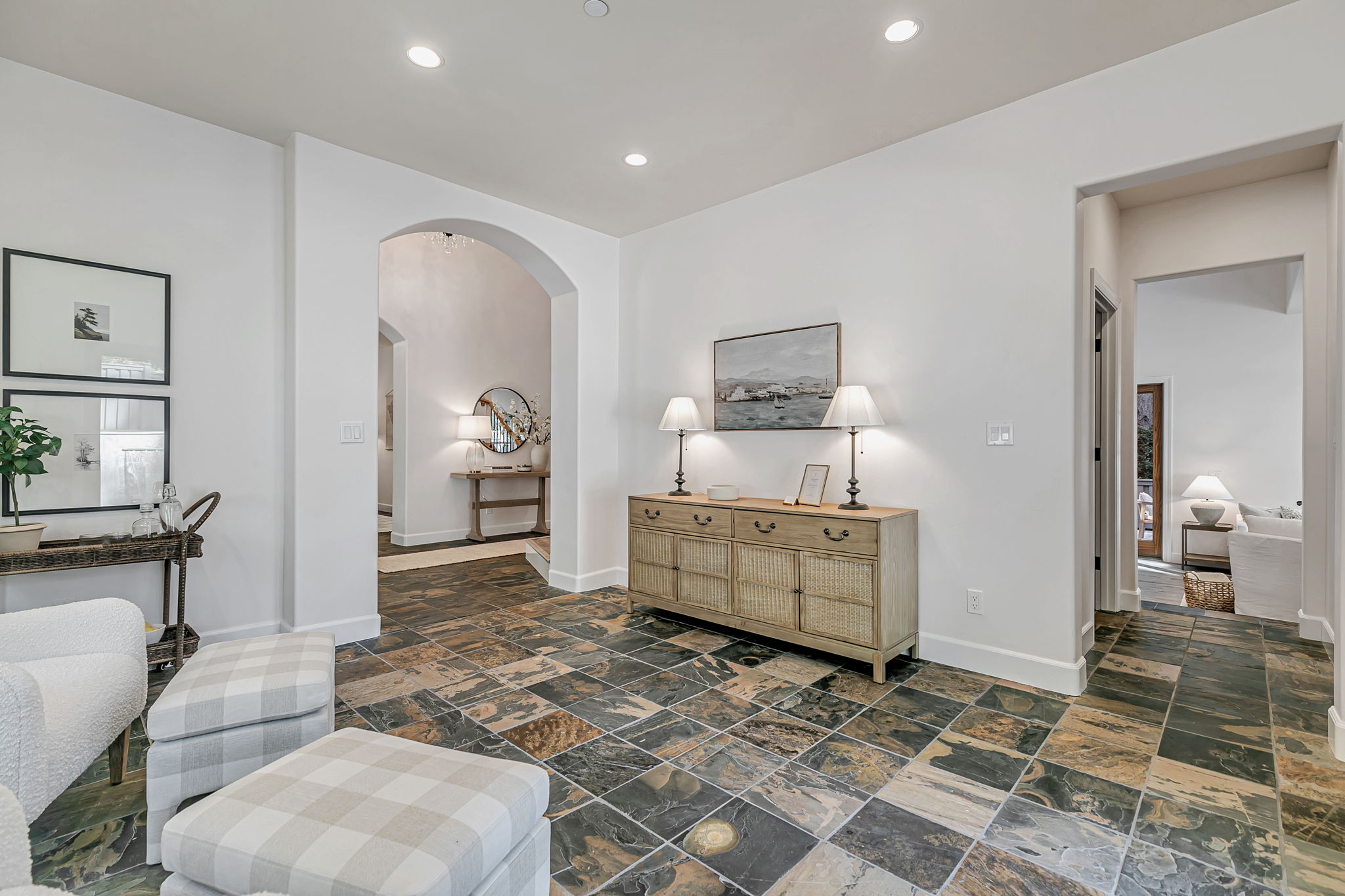 017_18 Ridgecrest Ln_