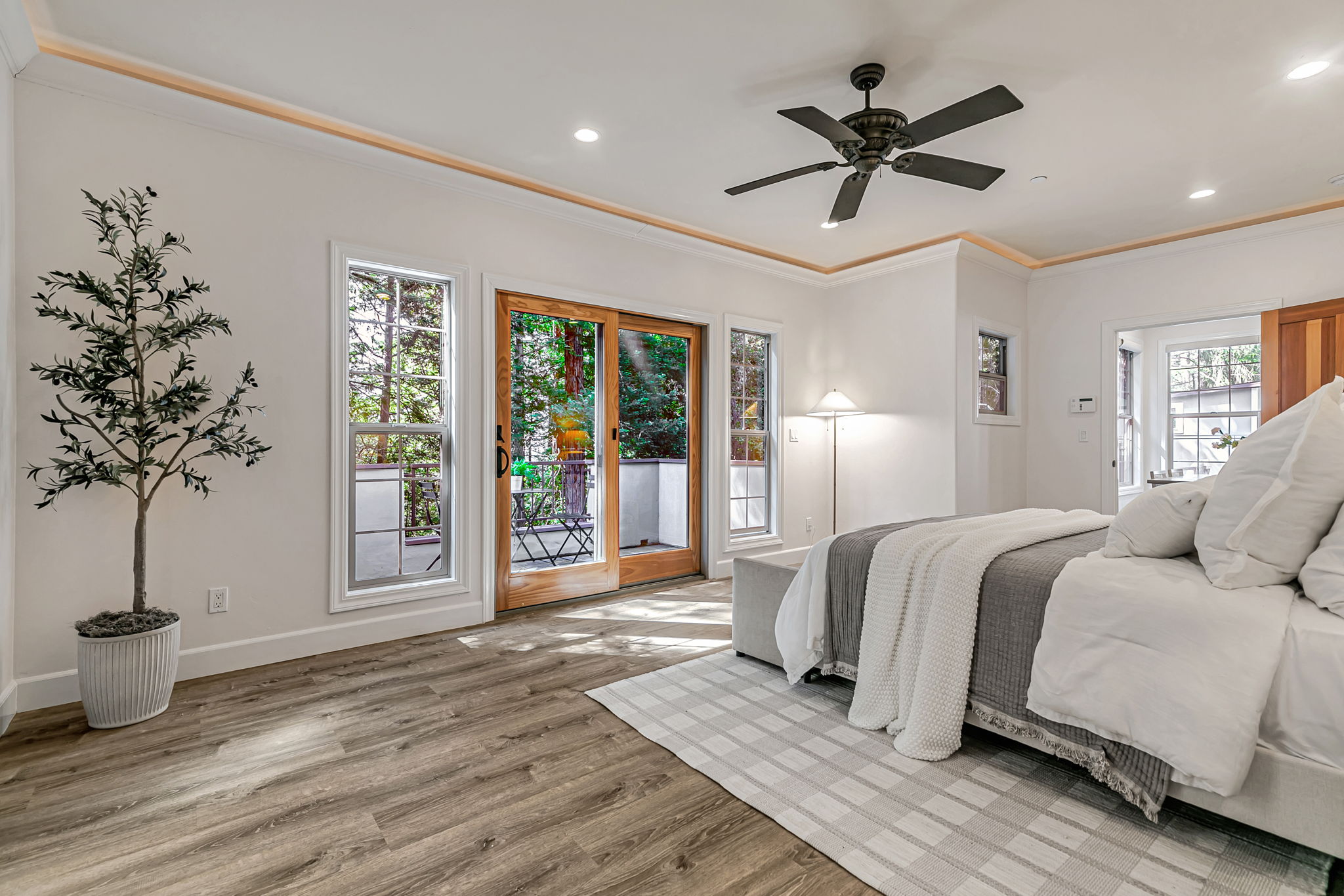 051_18 Ridgecrest Ln_