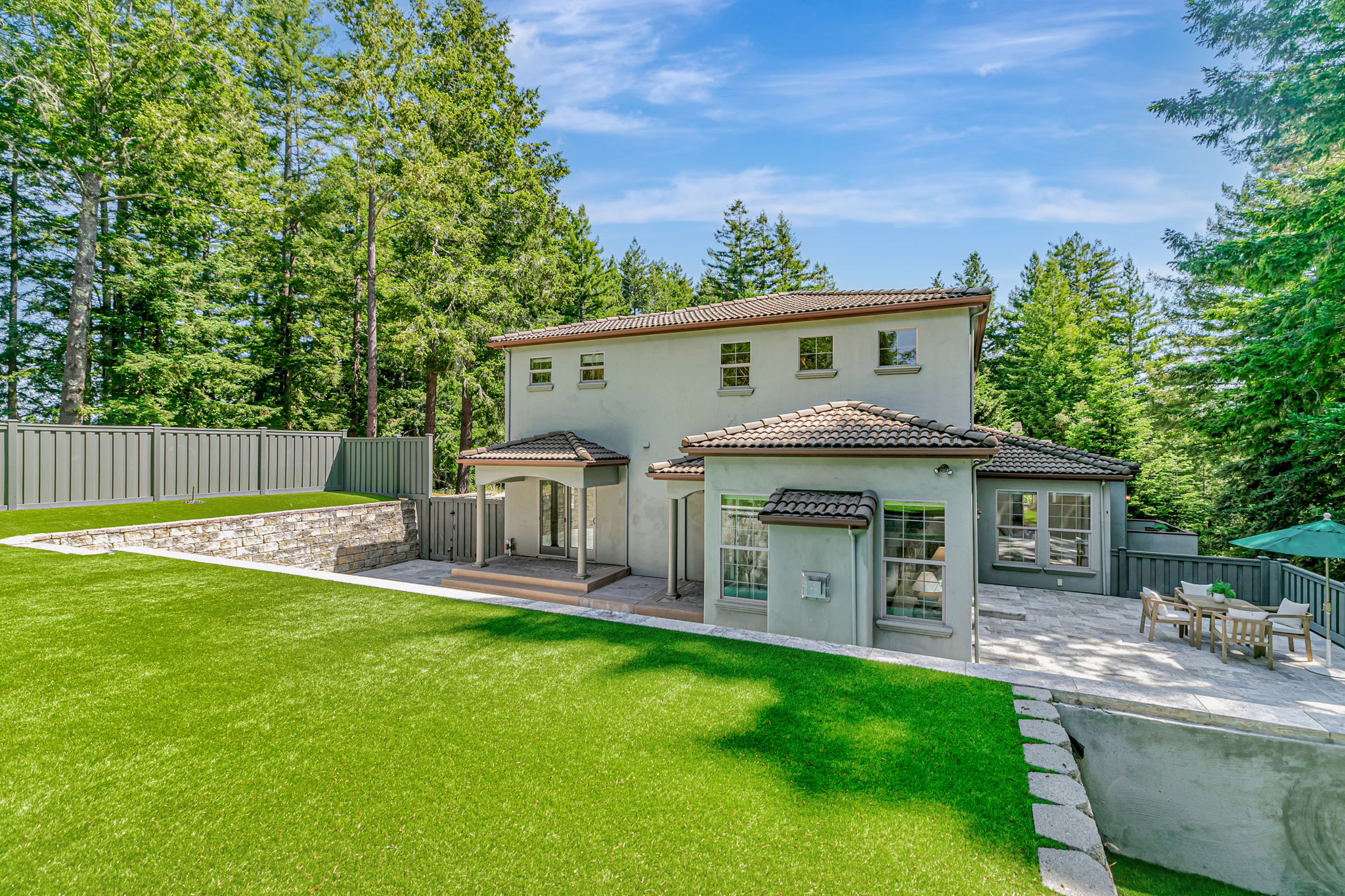 092_18 Ridgecrest Ln_