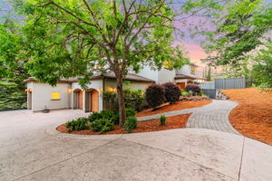 002_TWILIGHT_ 18 Ridgecrest Ln