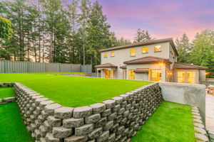 021_TWILIGHT_ 18 Ridgecrest Ln