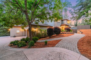 035_TWILIGHT_ 18 Ridgecrest Ln