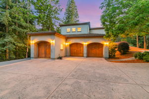 039_TWILIGHT_ 18 Ridgecrest Ln