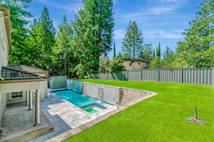 087_18 Ridgecrest Ln_