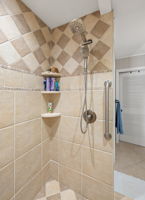  Photo 44