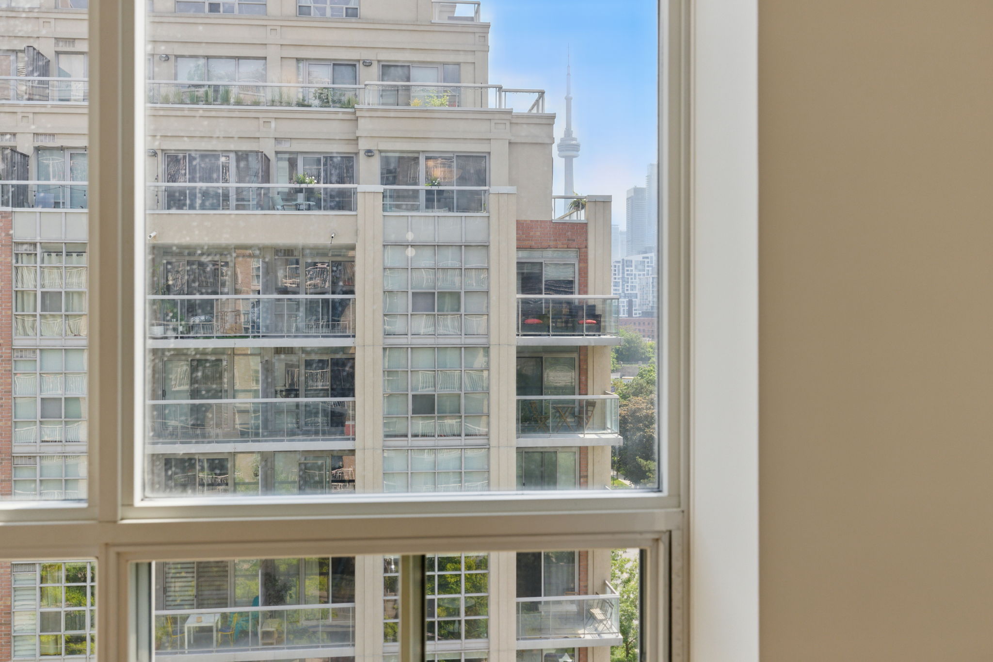 Toronto property showcase — delivered property photograph 16