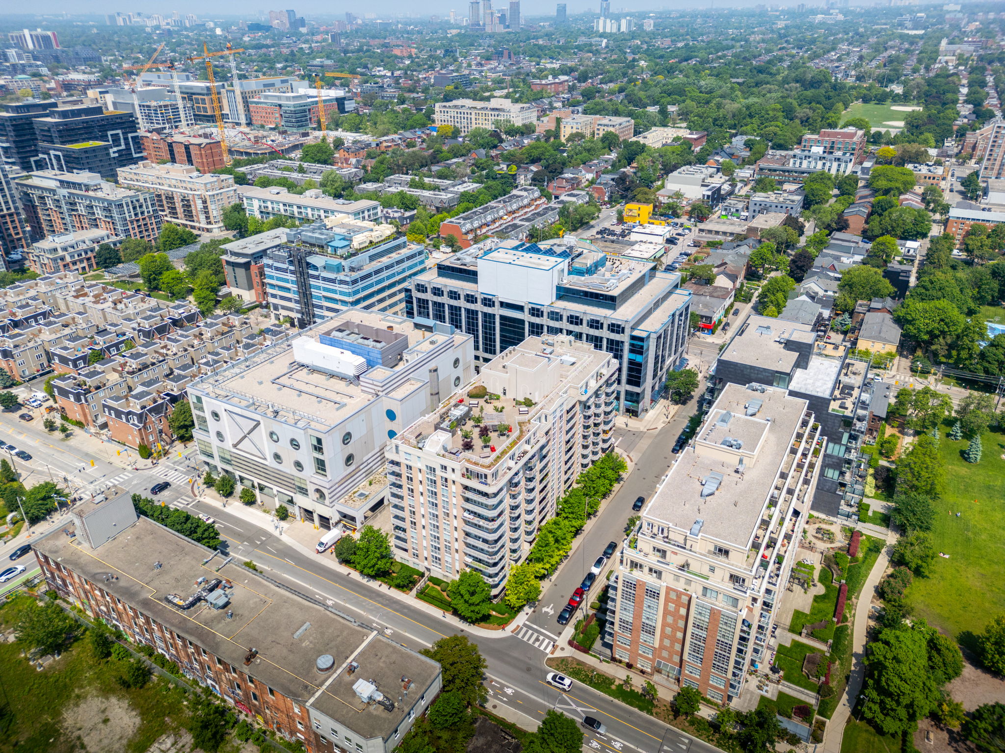 Toronto property showcase — delivered property photograph 31