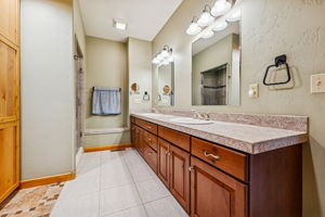  Photo 31