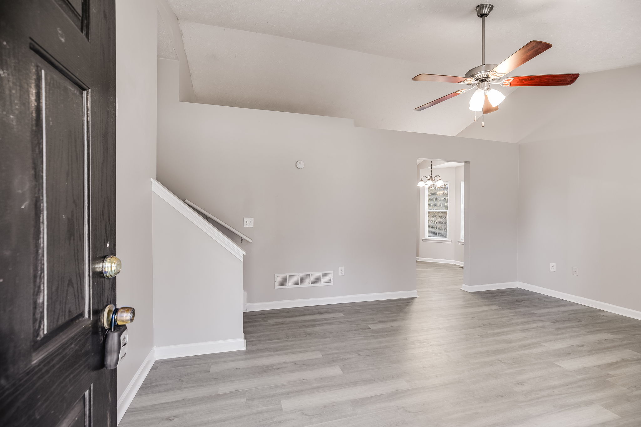 mppmedia18twinoaks03seqn}