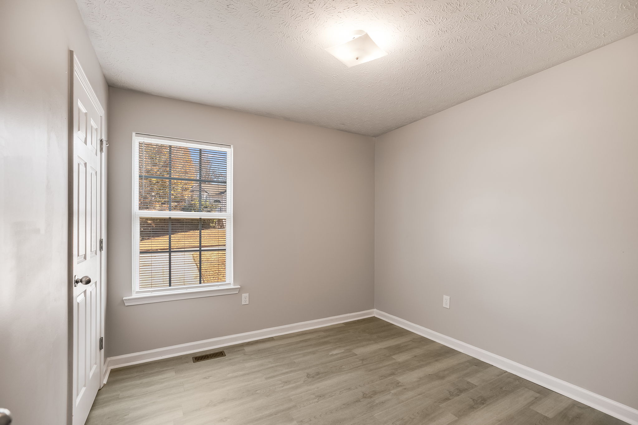 mppmedia18twinoaks15seqn}