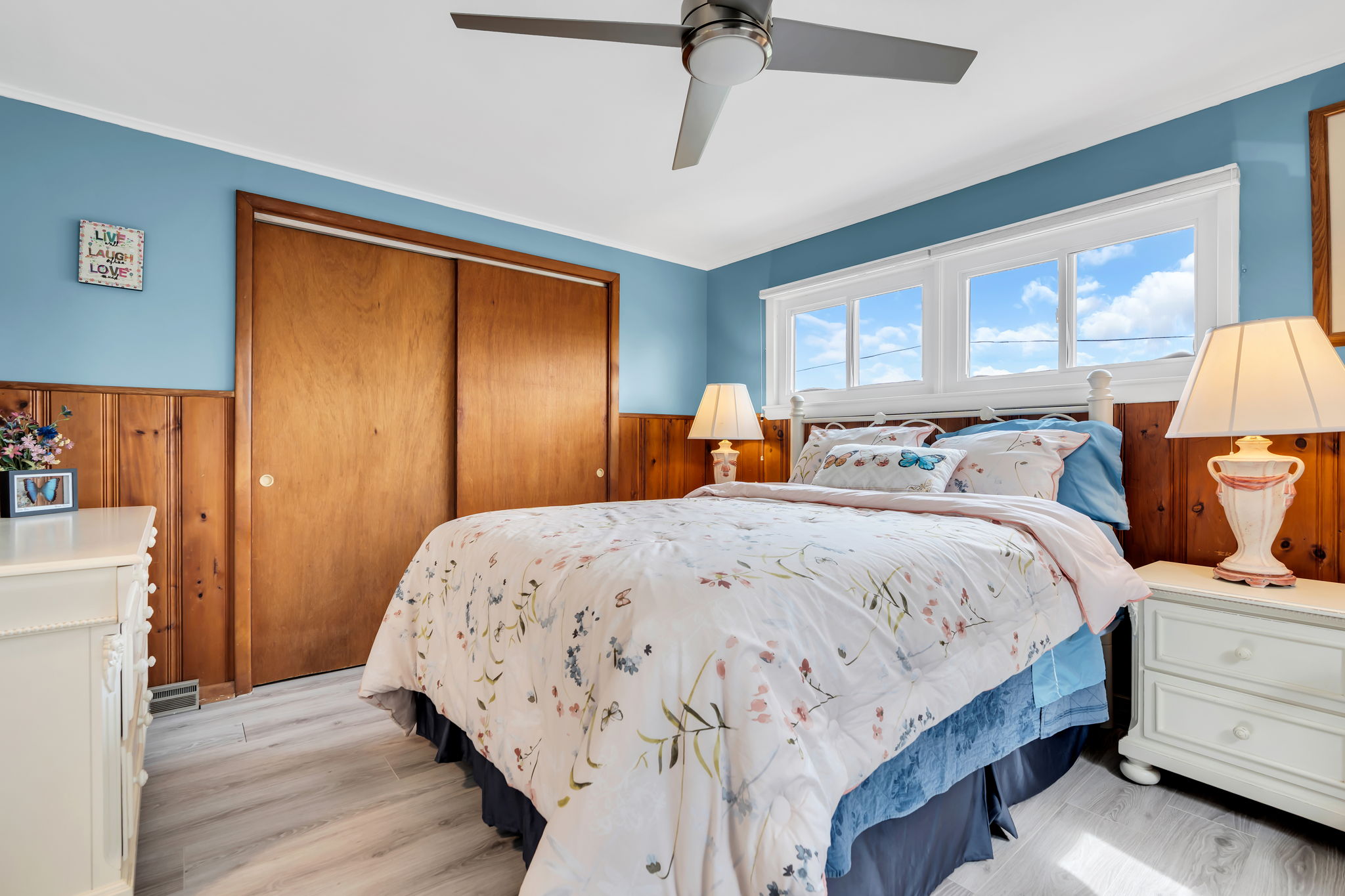 Bedrm #3, double closet