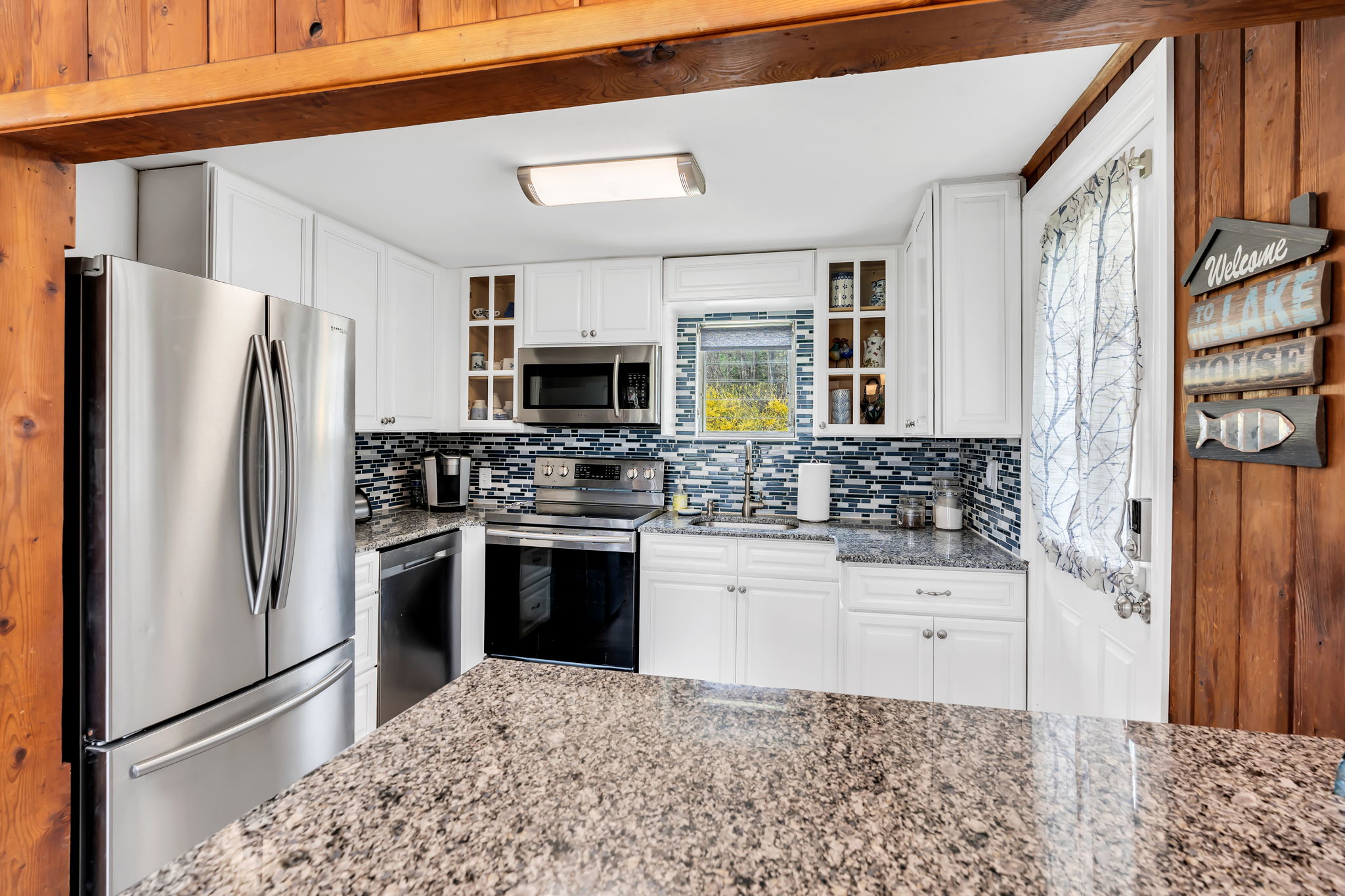 Quartz counter tops, tiled backsplash