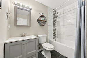  Photo 45