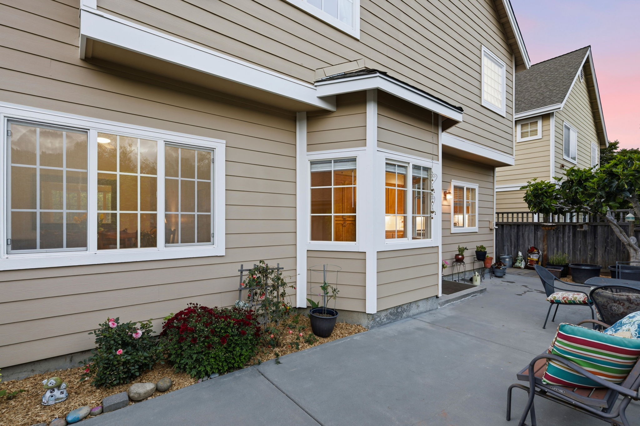 011_F8_TWILIGHT_18 Windward Pl