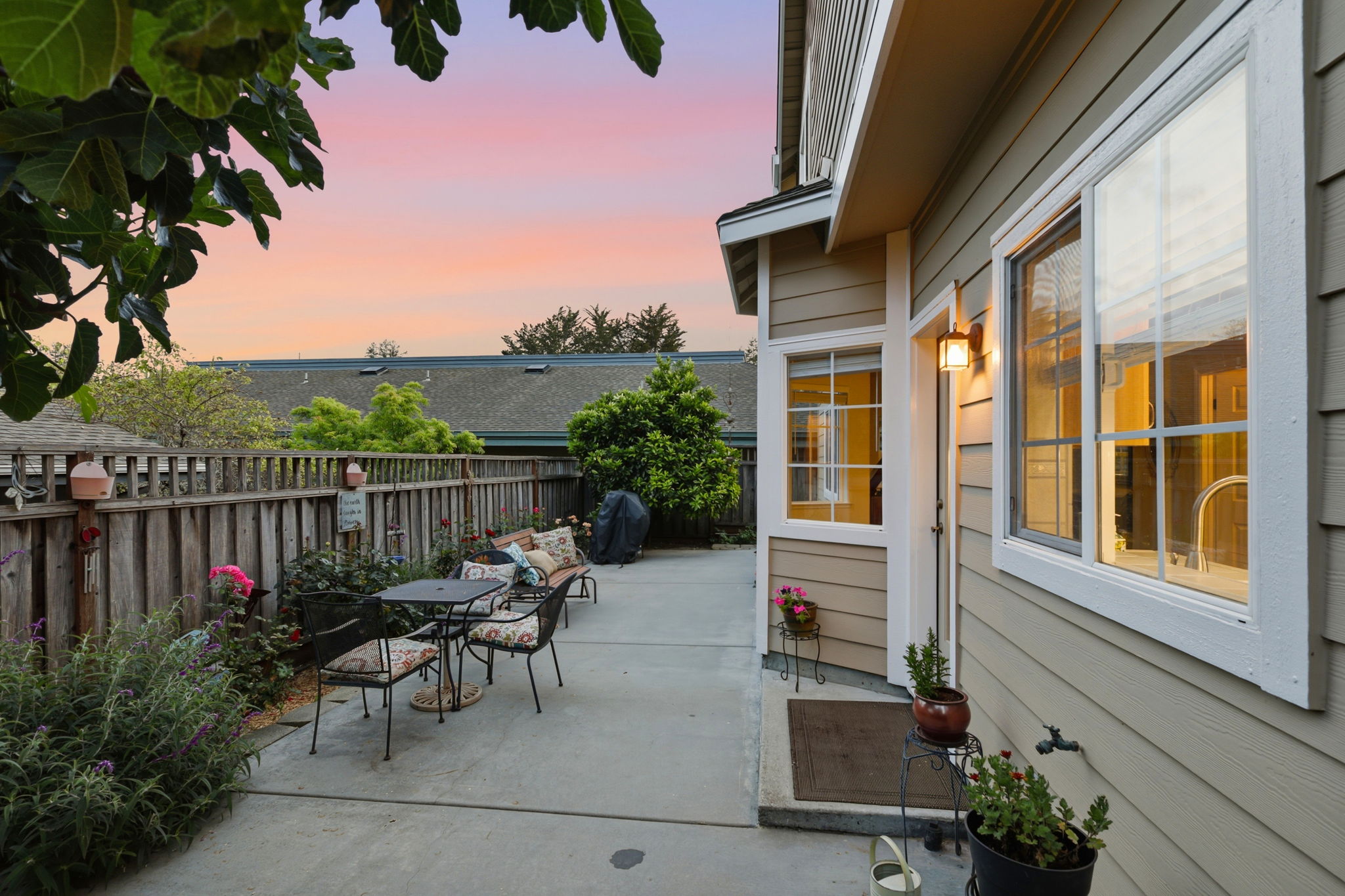 018_F8_TWILIGHT_18 Windward Pl