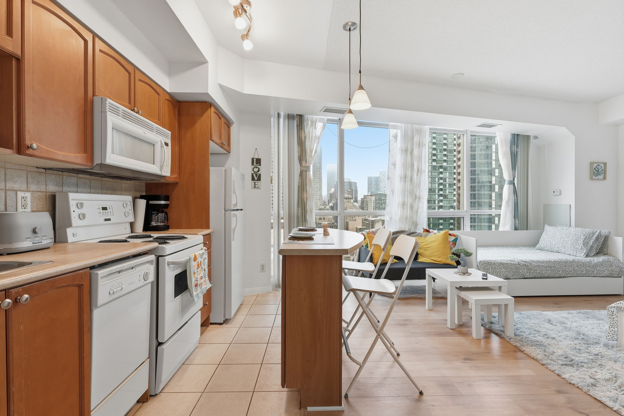 Toronto property showcase — delivered property photograph 4