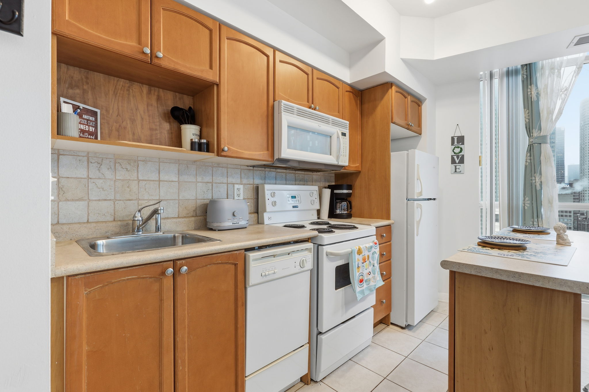 Toronto property showcase — delivered property photograph 5
