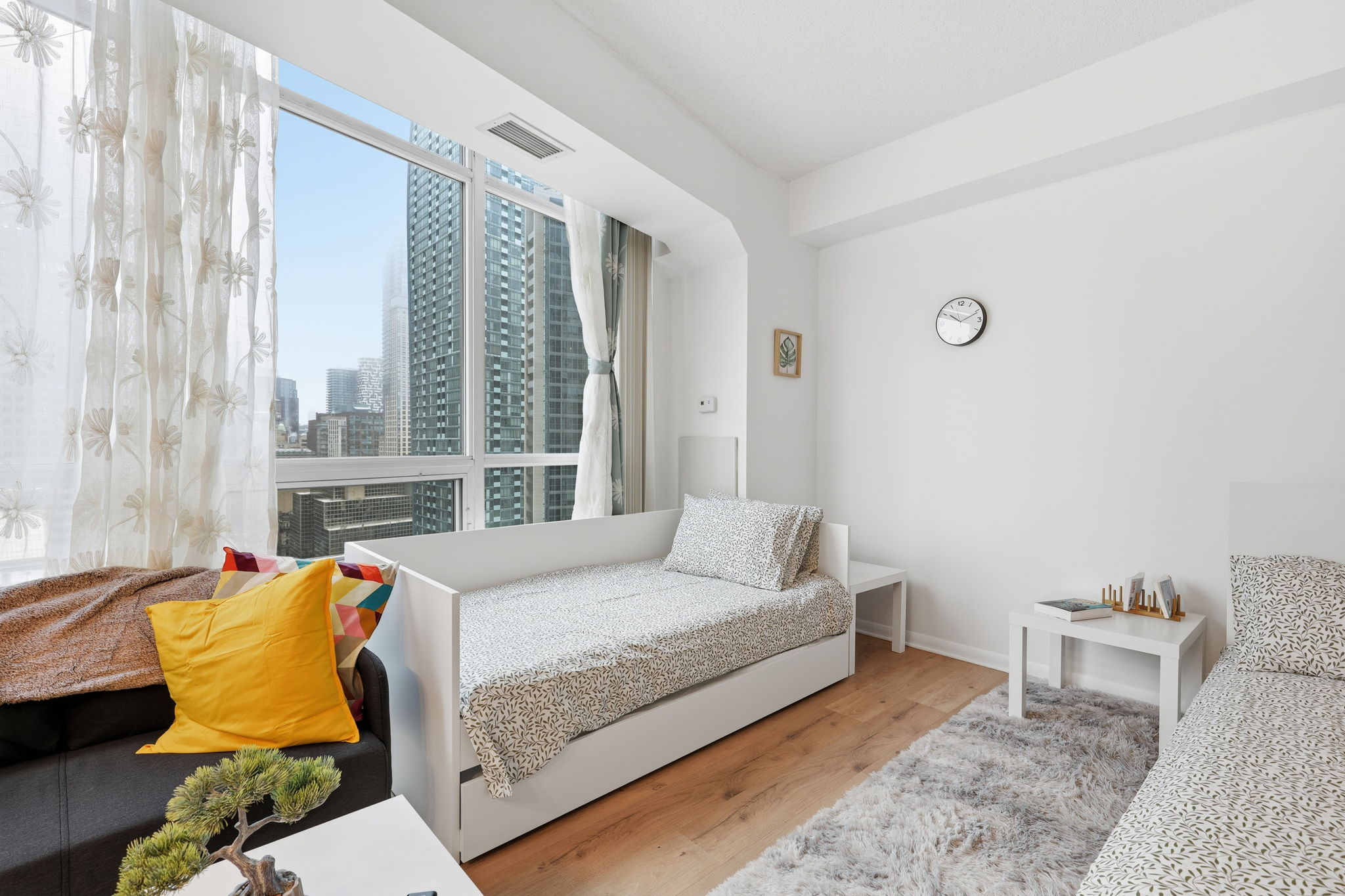 Toronto property showcase — delivered property photograph 11
