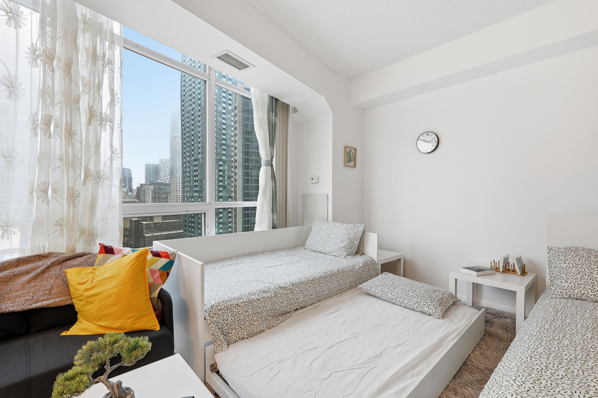 Toronto property showcase — delivered property photograph 12