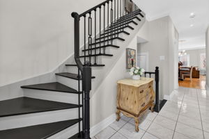 180 Blue Willow Dr, Woodbridge, ON L4L 9C9, Canada Photo 5