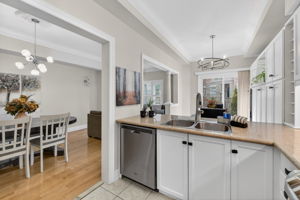 180 Blue Willow Dr, Woodbridge, ON L4L 9C9, Canada Photo 13