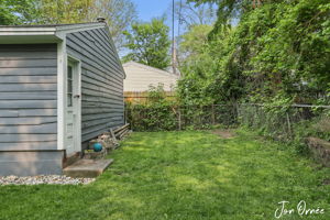  Photo 32