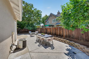  Photo 39