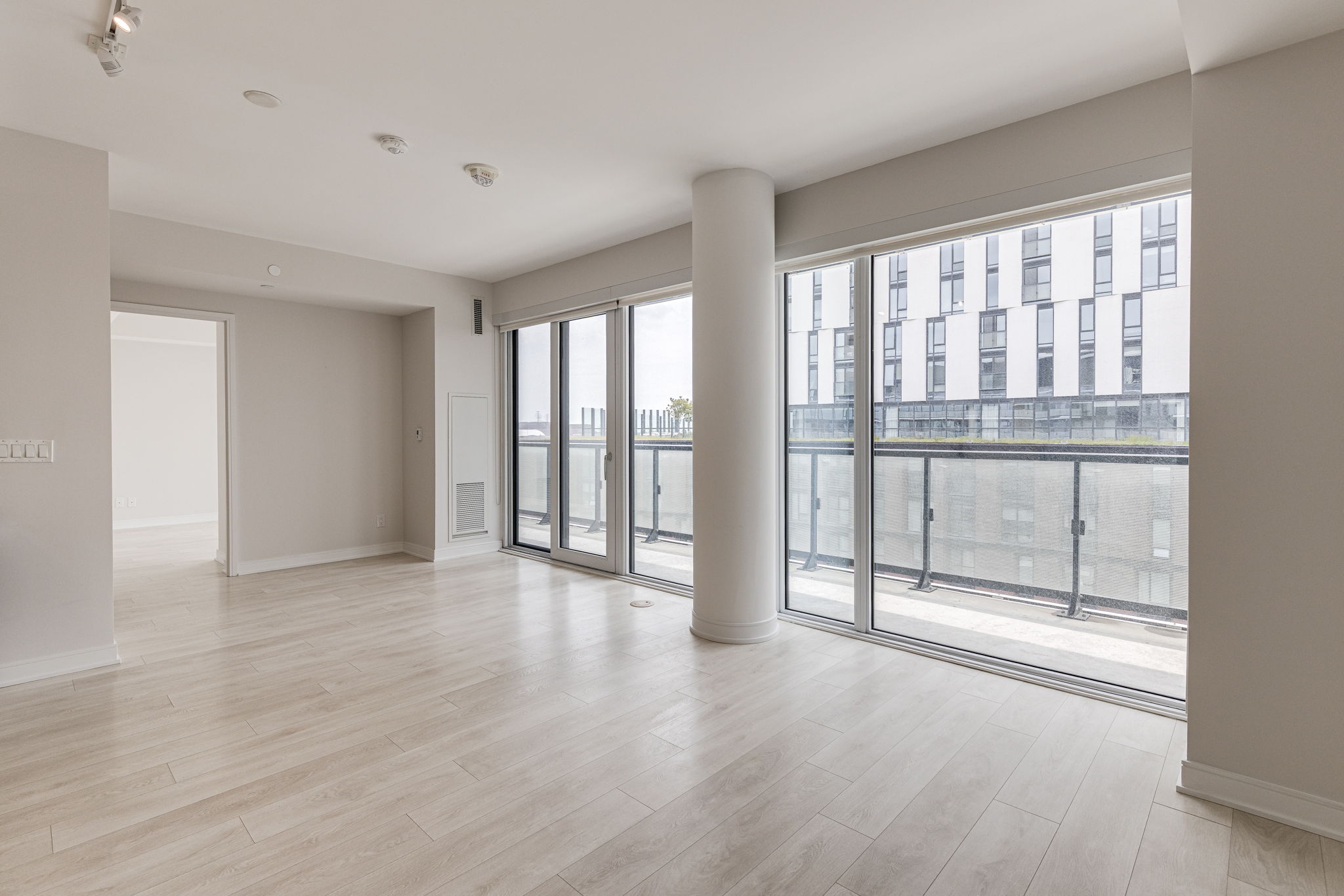 Toronto property showcase — delivered property photograph 8