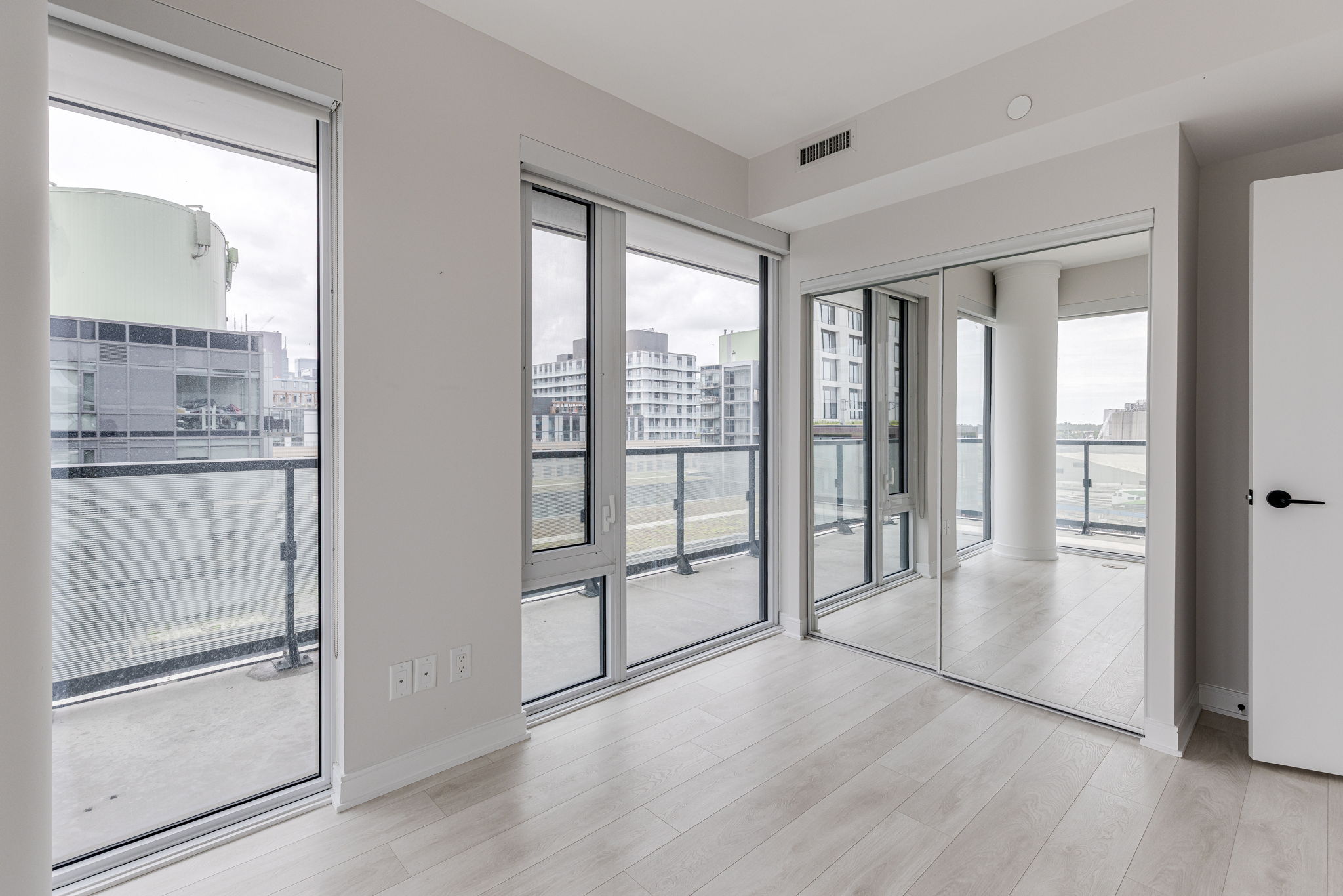 Toronto property showcase — delivered property photograph 11