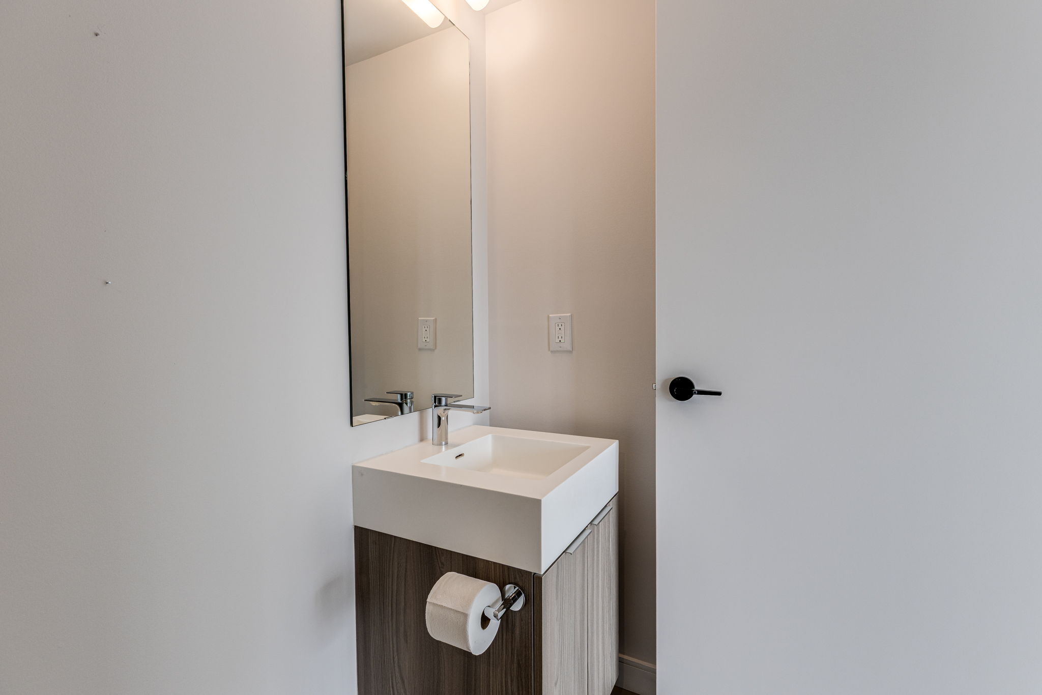 Toronto property showcase — delivered property photograph 15