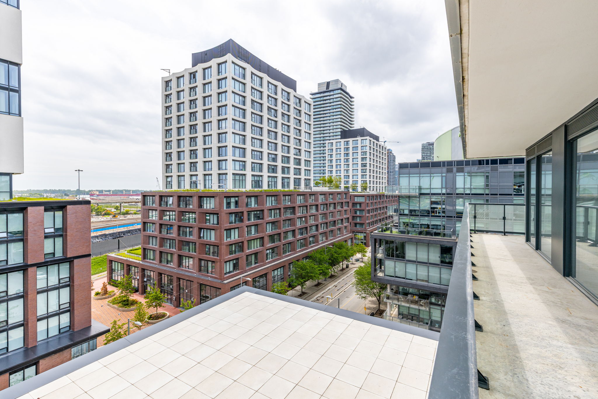 Toronto property showcase — delivered property photograph 23