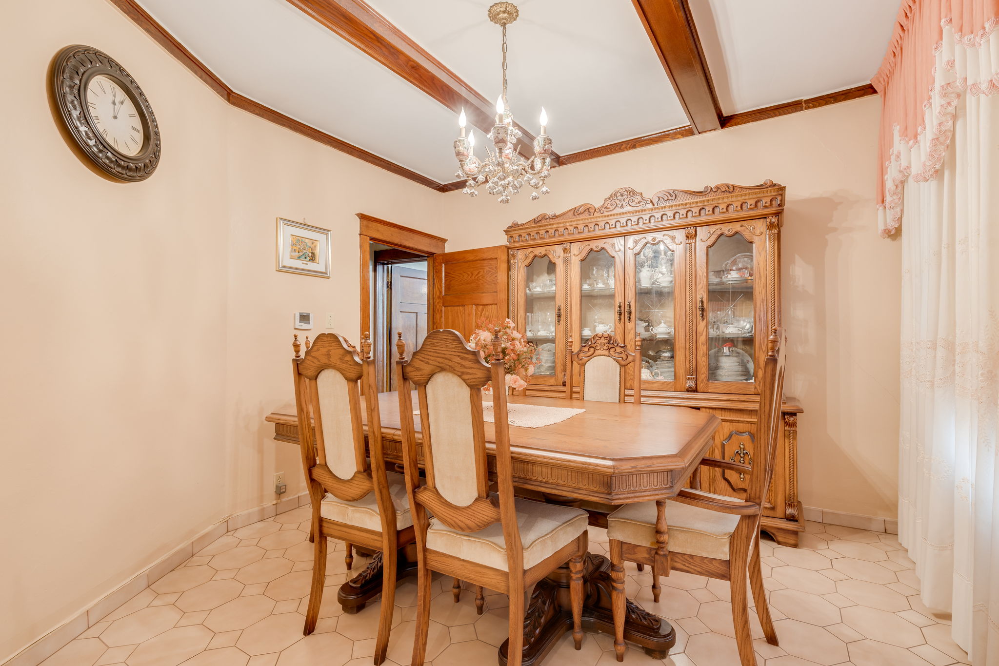 Toronto property showcase — delivered property photograph 9