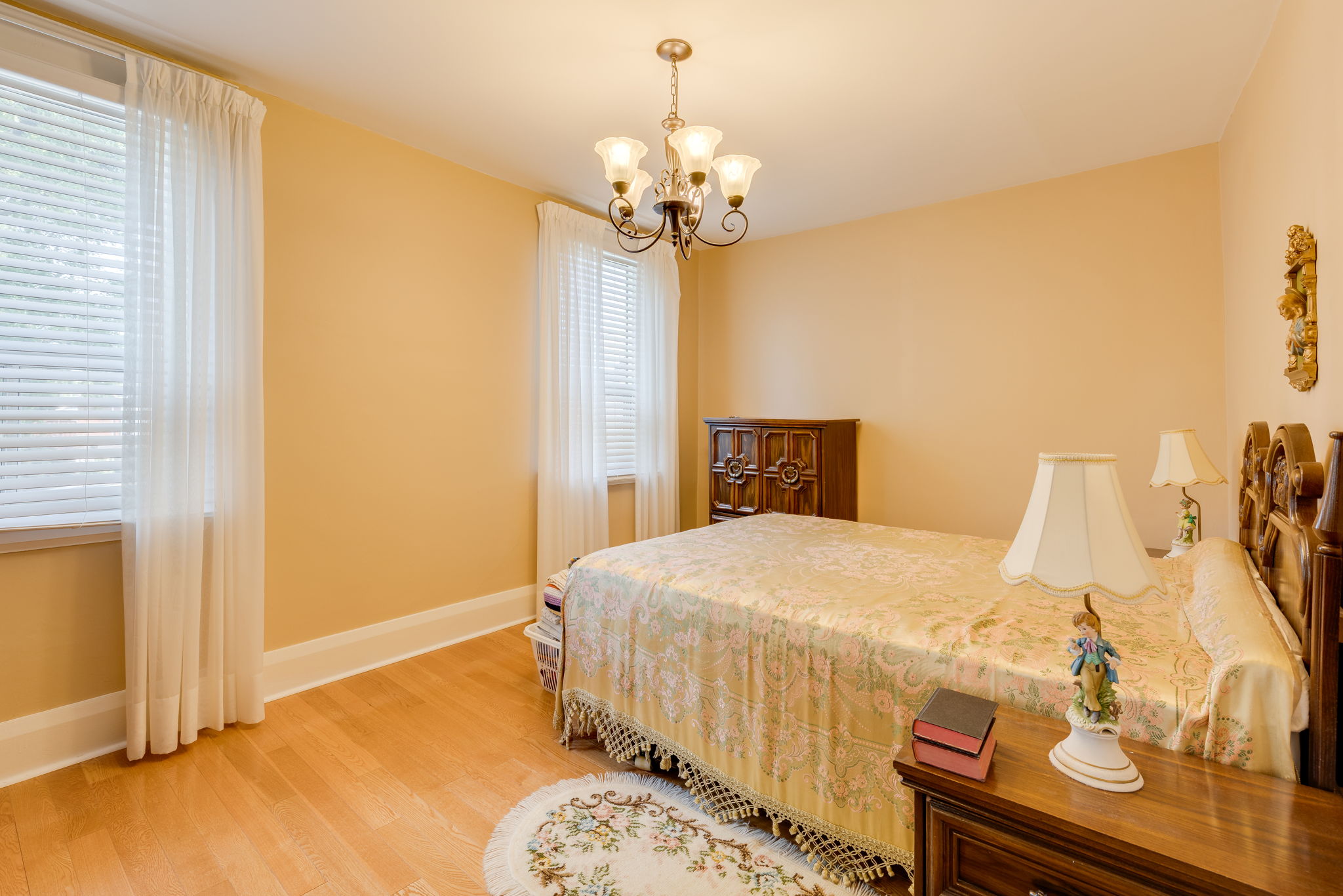 Toronto property showcase — delivered property photograph 14