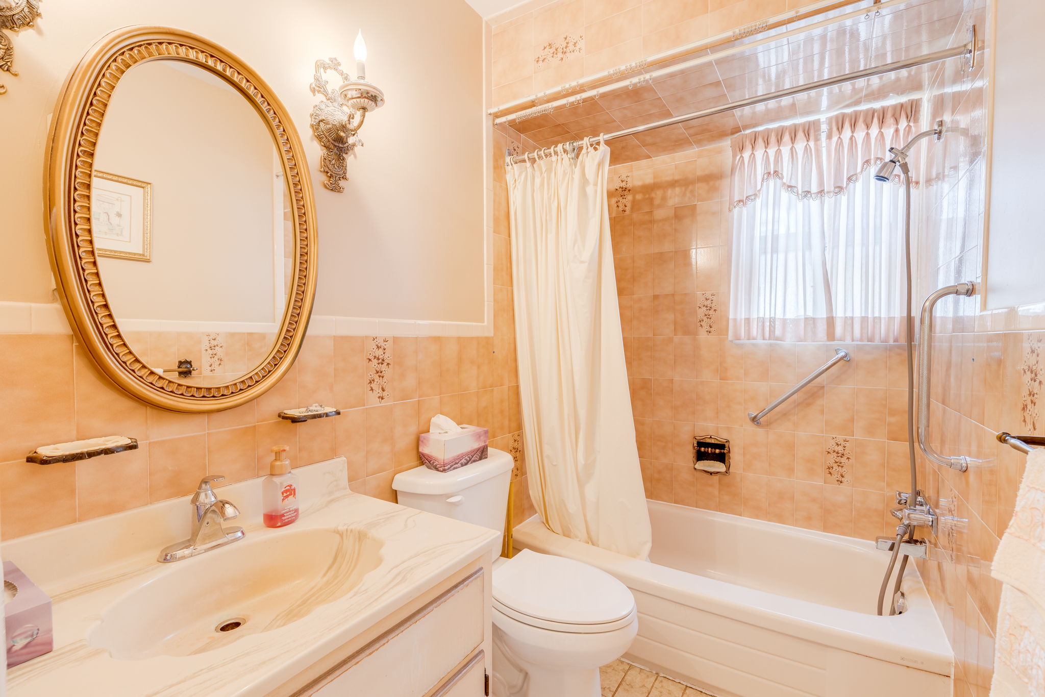 Toronto property showcase — delivered property photograph 16