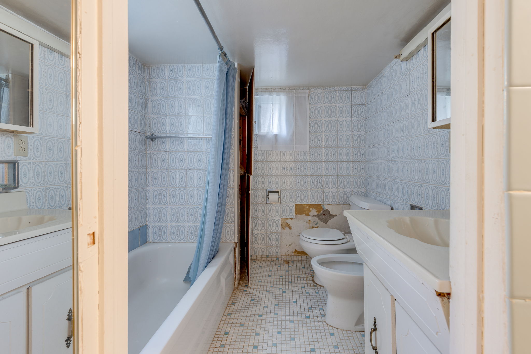 Toronto property showcase — delivered property photograph 24