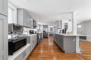 180 Peach St, Braintree, MA 02184, USA Photo 9