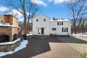 180 Peach St, Braintree, MA 02184, USA Photo 4