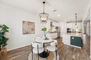 Pecos St-S1202-014.jpg